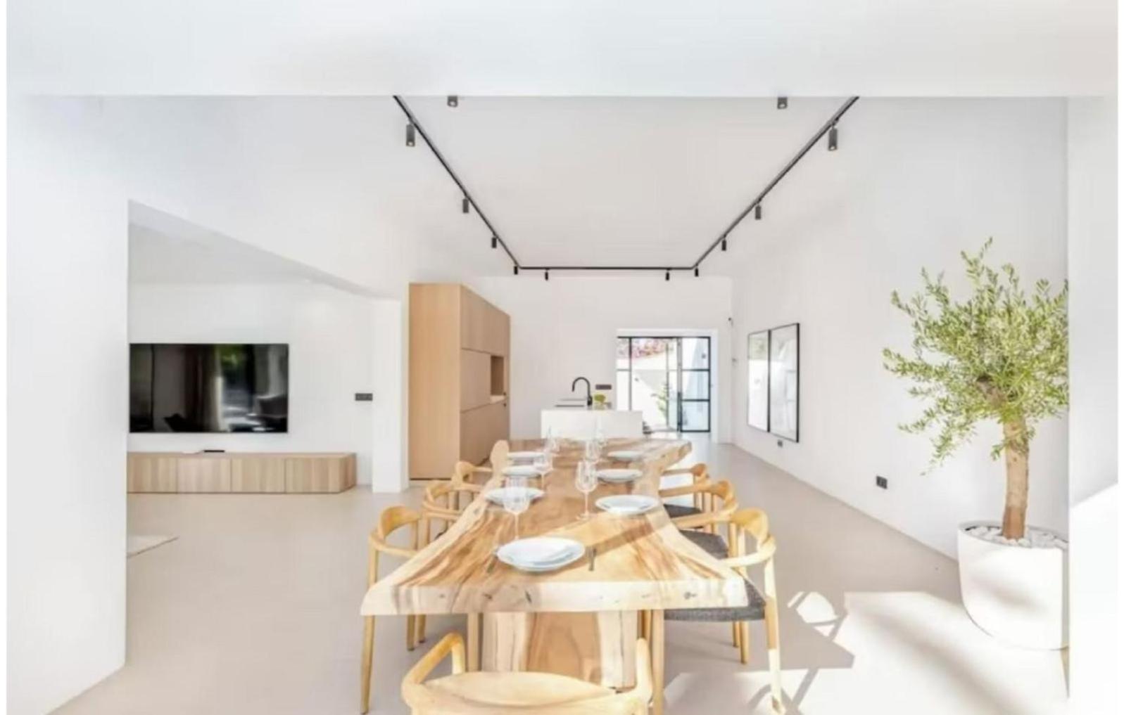 Casa * Marbellac